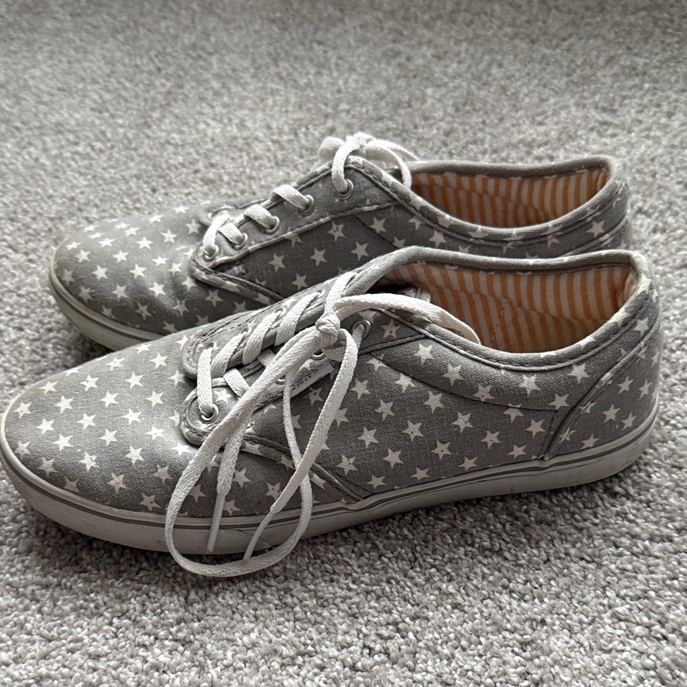 Vans Gray Star-Print Low Top Sneakers